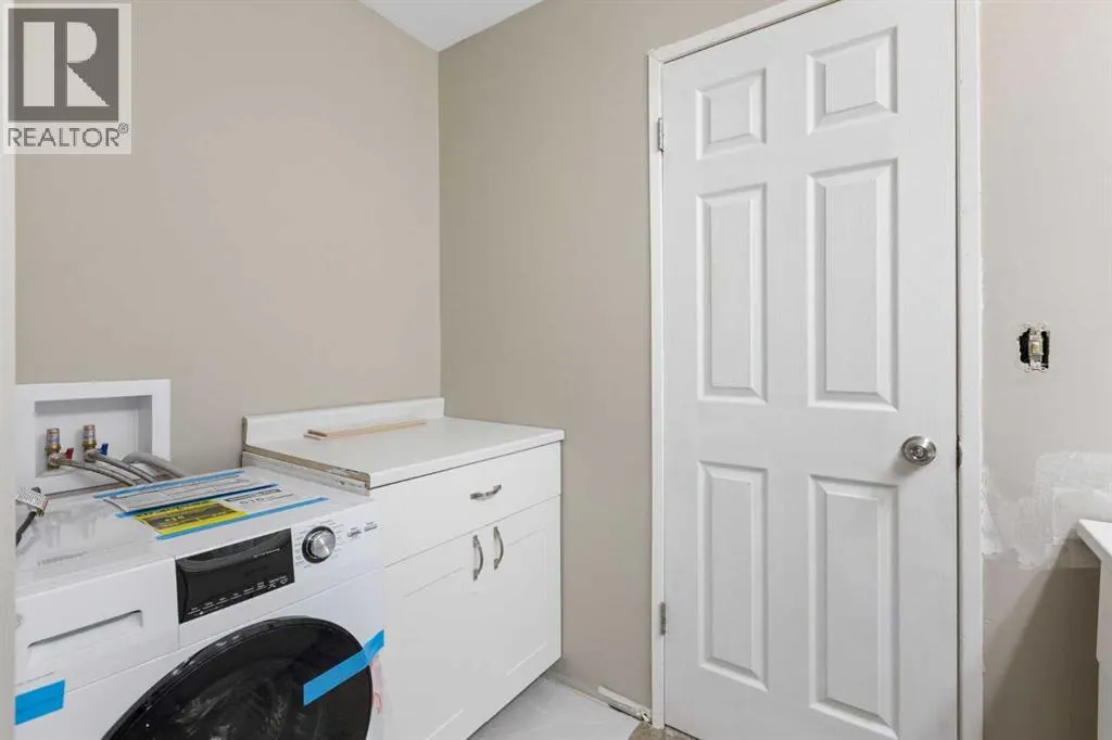 55 Strathcona Close