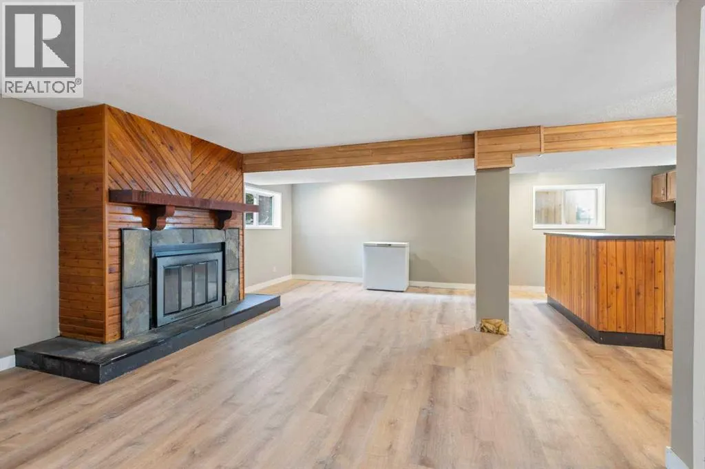 55 Strathcona Close