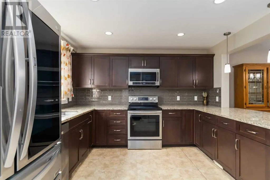 240 Comeau Crescent