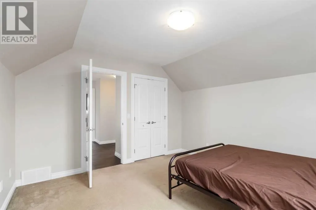 240 Comeau Crescent