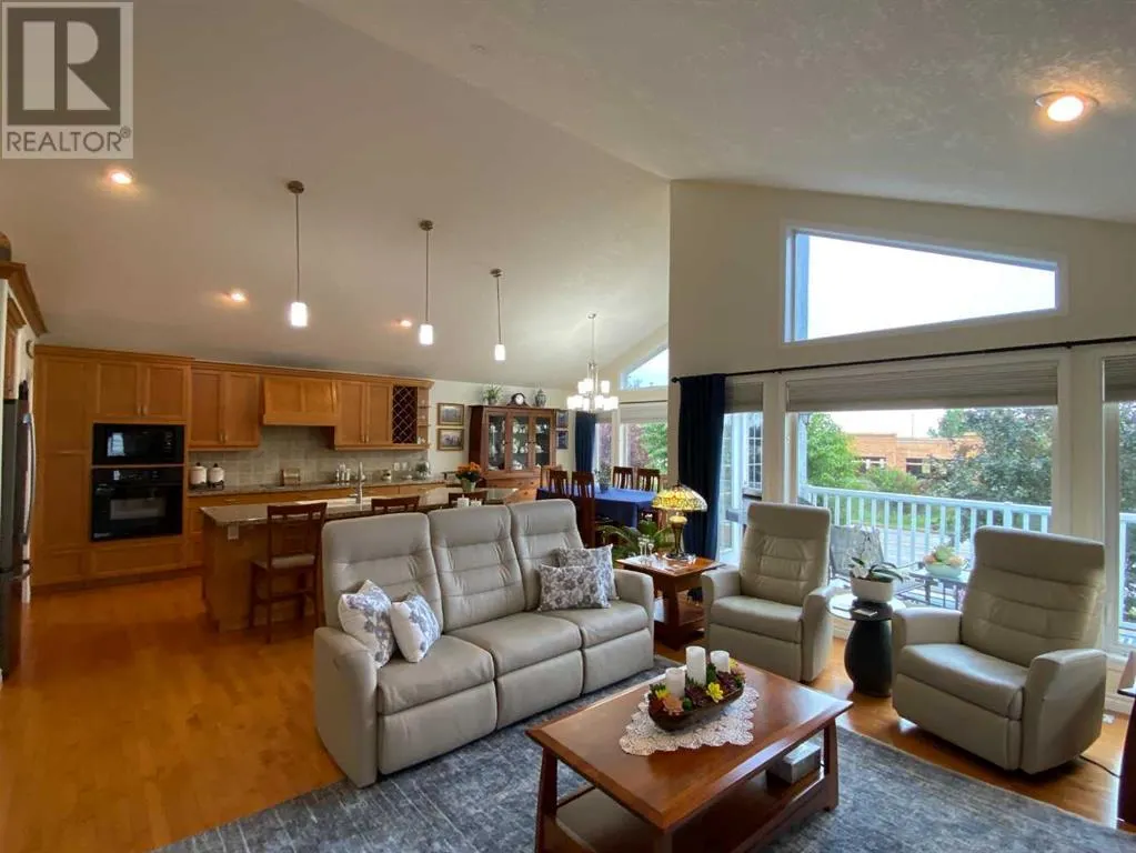 79 Park Place W