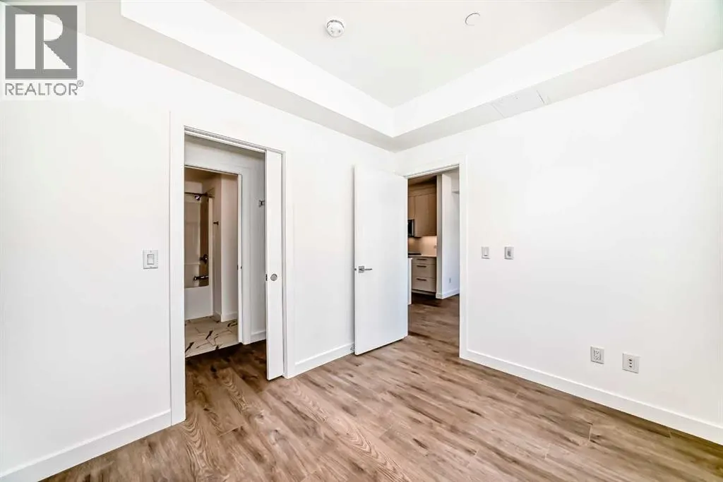 1116, 6 Merganser Drive W