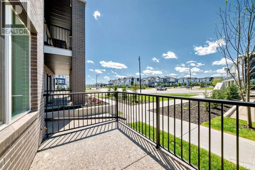 1116, 6 Merganser Drive W