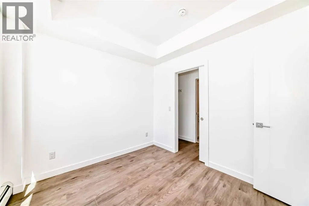 1116, 6 Merganser Drive W