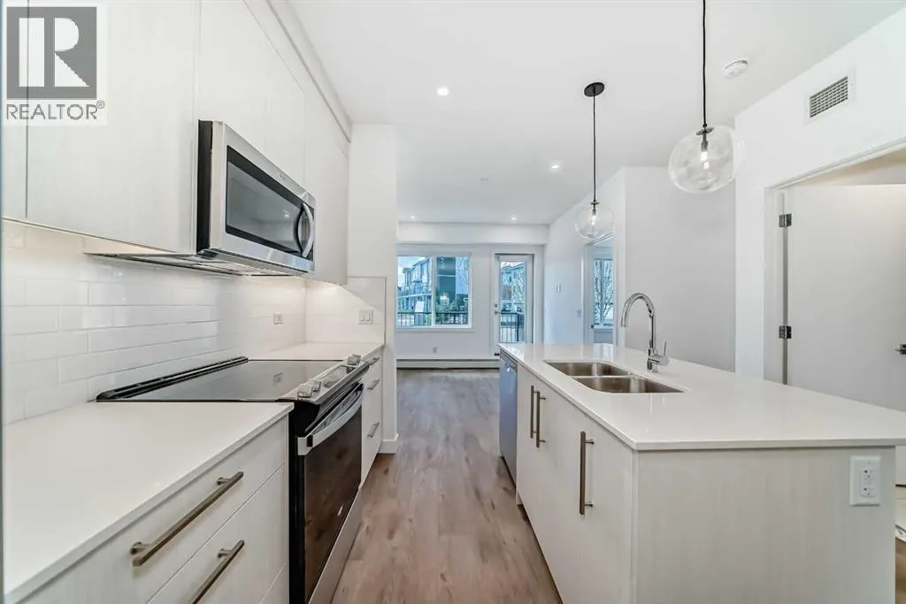 1116, 6 Merganser Drive W