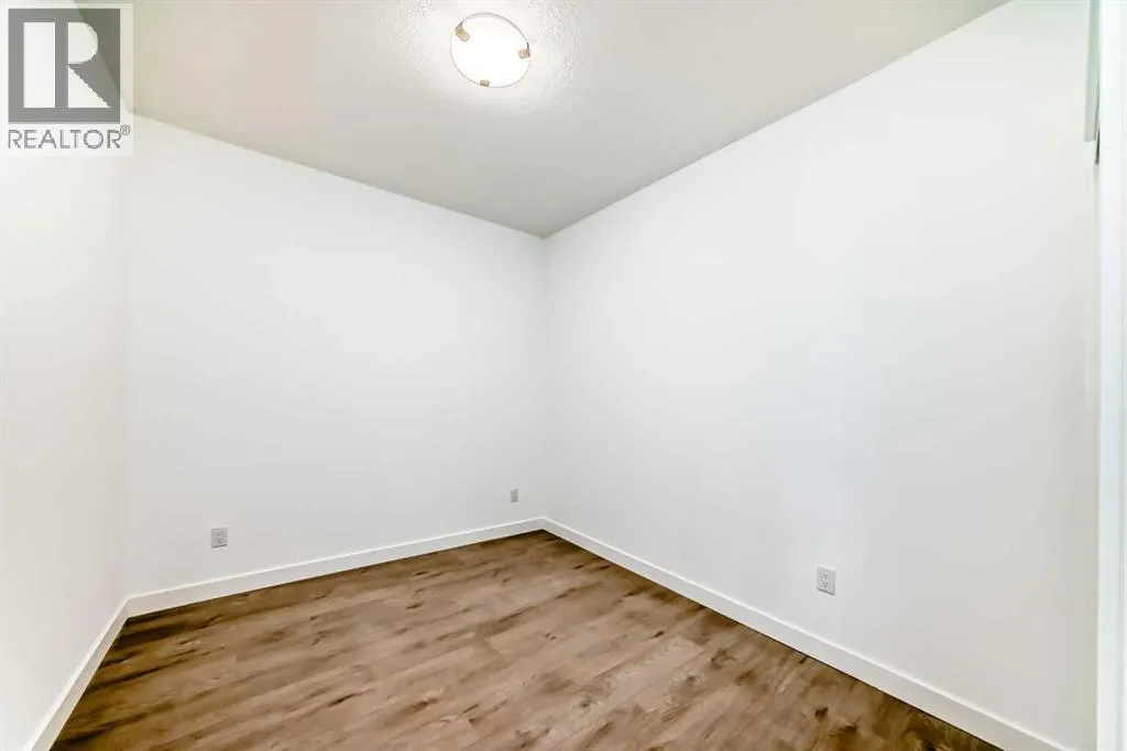 1116, 6 Merganser Drive W