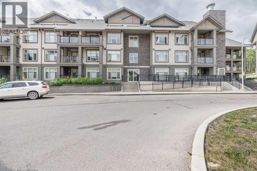 305, 25 Aspenmont Heights SW