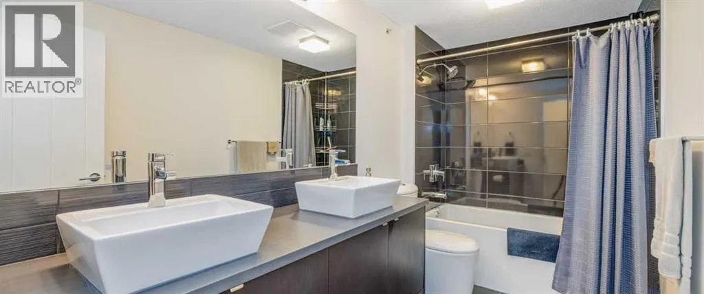 305, 25 Aspenmont Heights SW