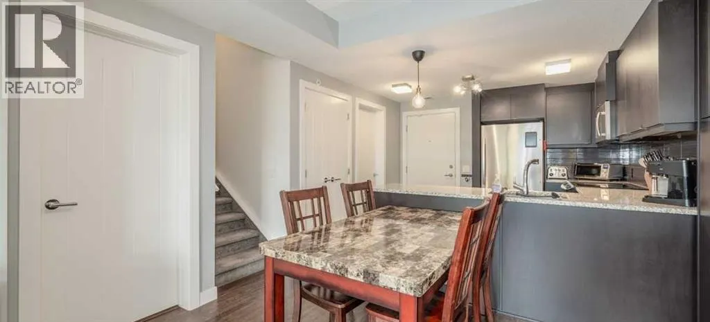 305, 25 Aspenmont Heights SW