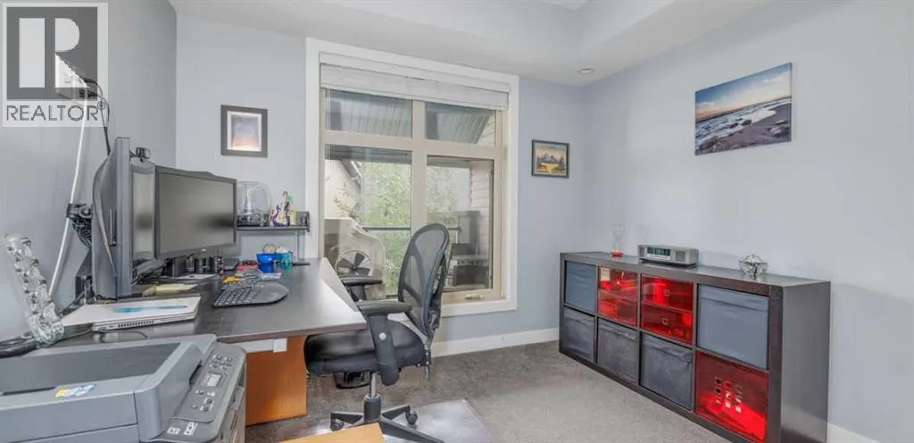 305, 25 Aspenmont Heights SW