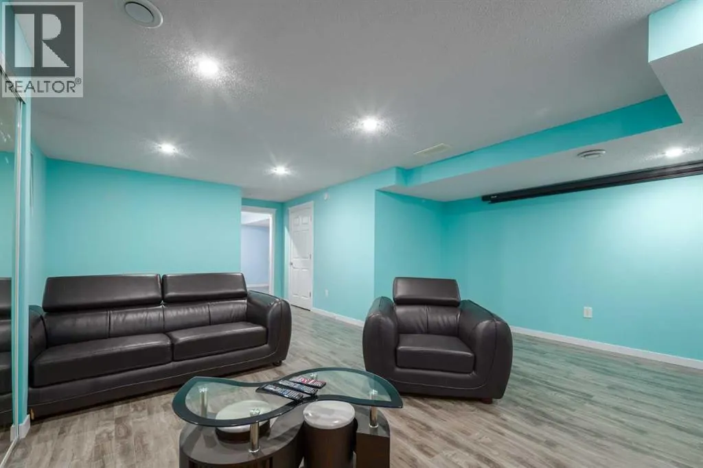 257 Copperstone Gardens SE