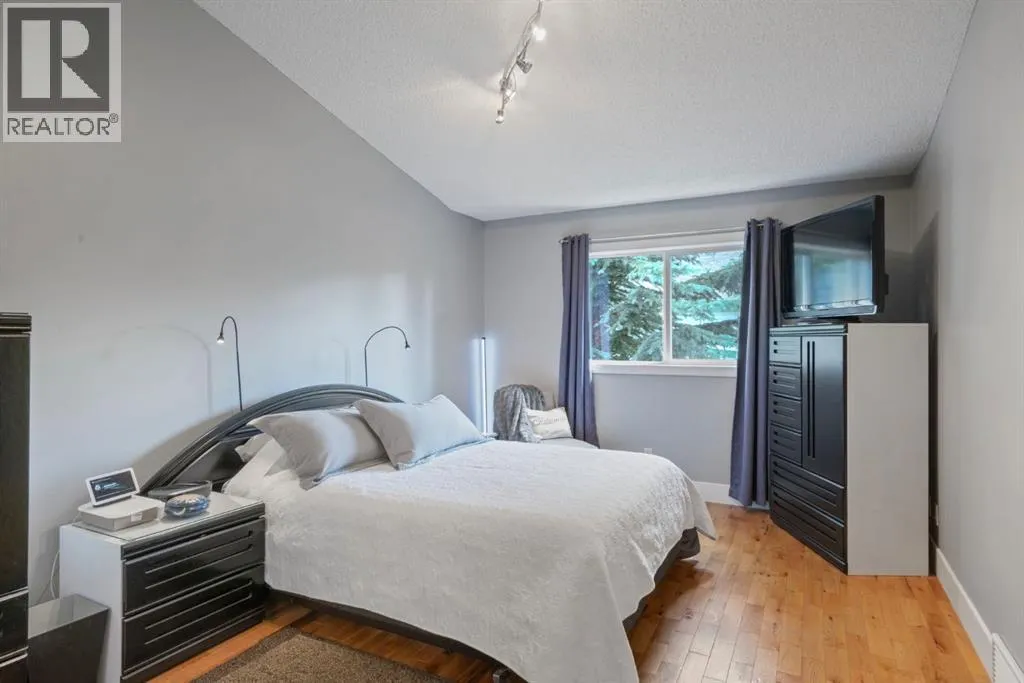 70 Mt Douglas Villas SE