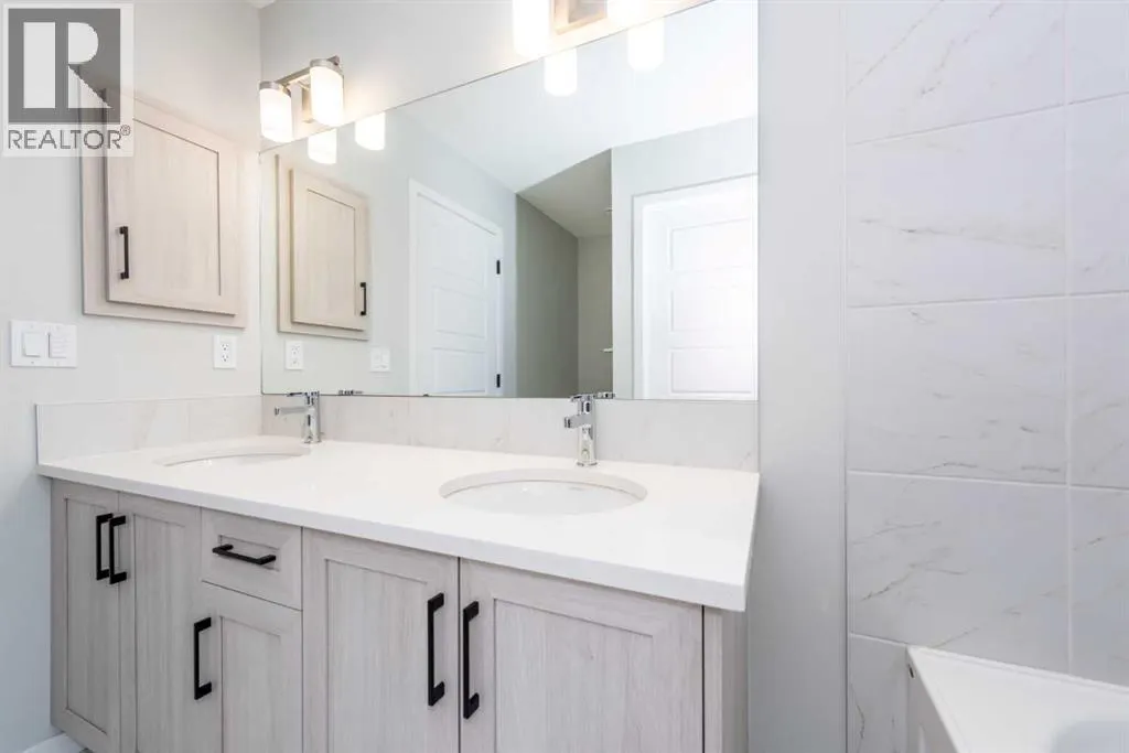 56 Legacy Reach Crescent SE
