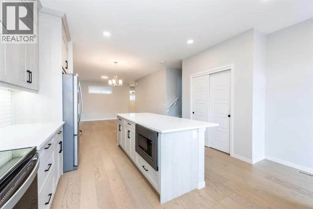 56 Legacy Reach Crescent SE