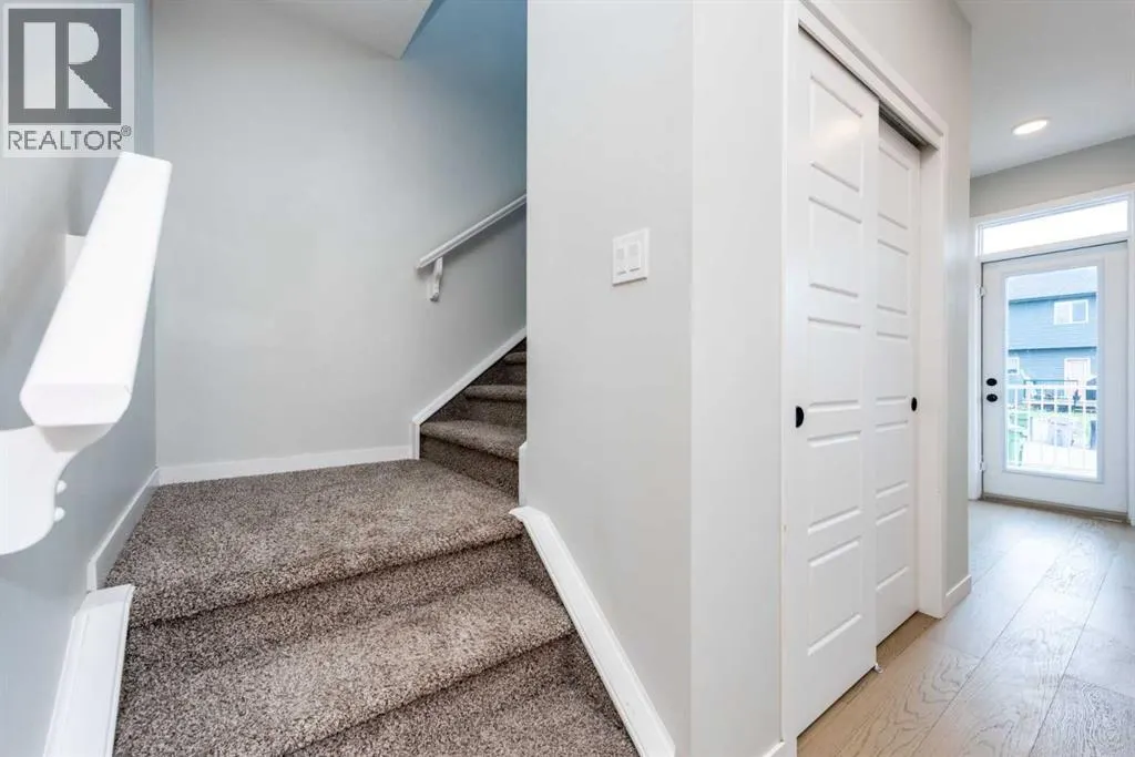 56 Legacy Reach Crescent SE
