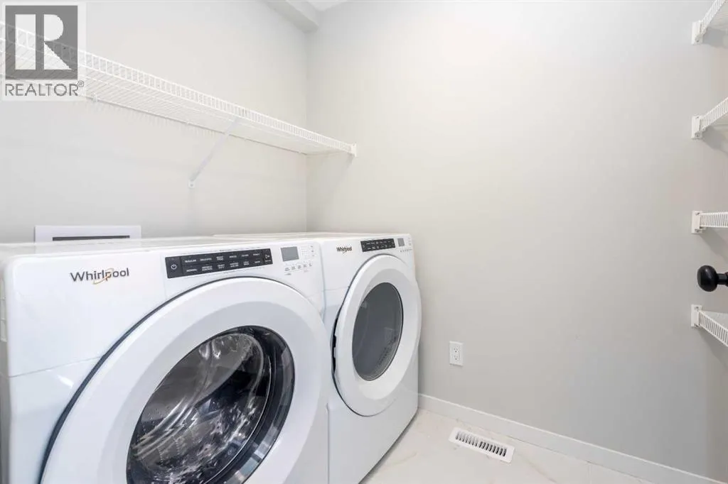 56 Legacy Reach Crescent SE