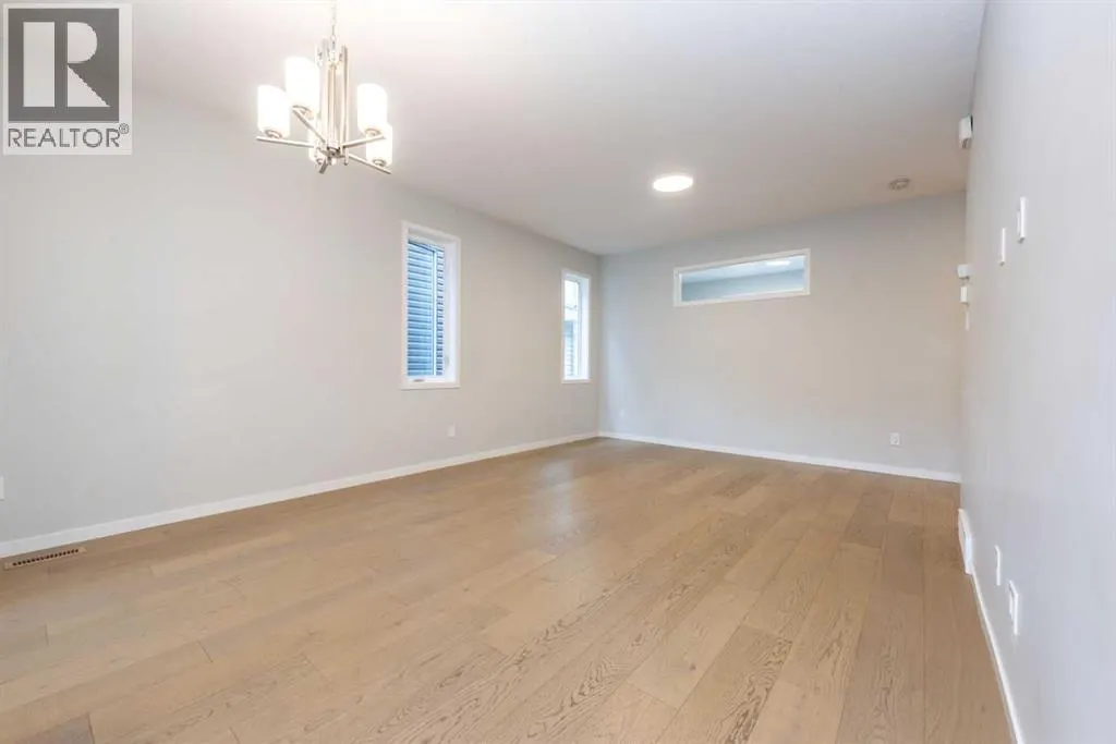 56 Legacy Reach Crescent SE