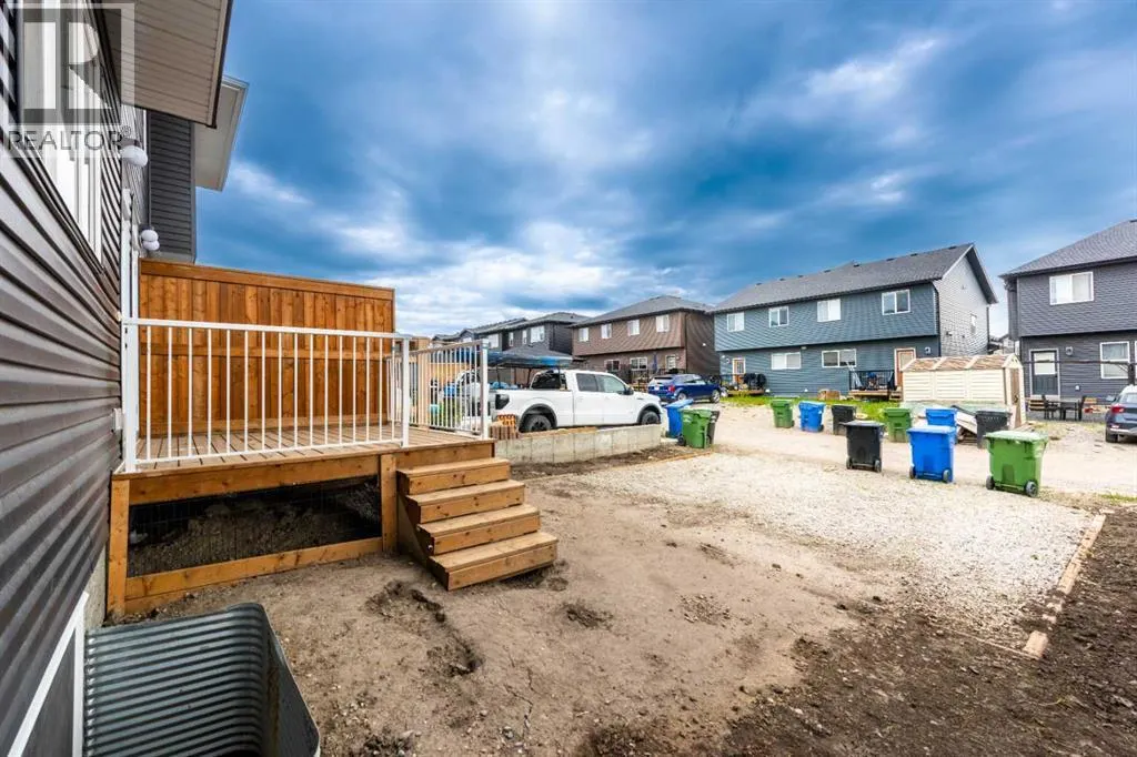 56 Legacy Reach Crescent SE
