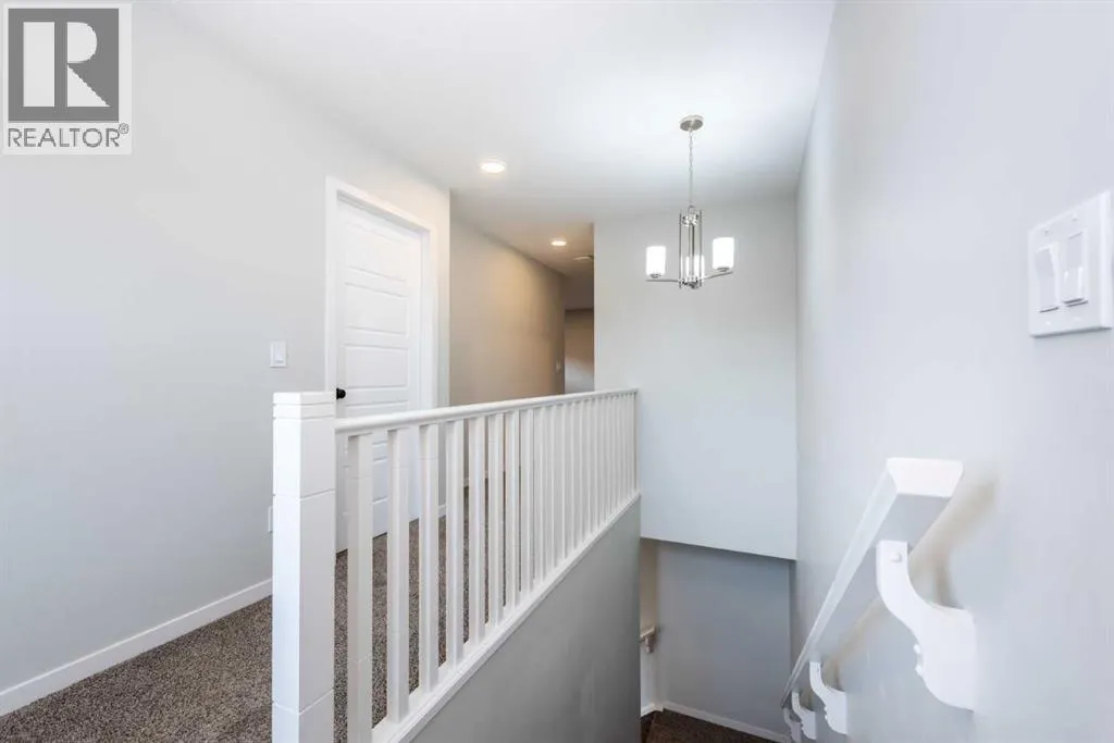 56 Legacy Reach Crescent SE