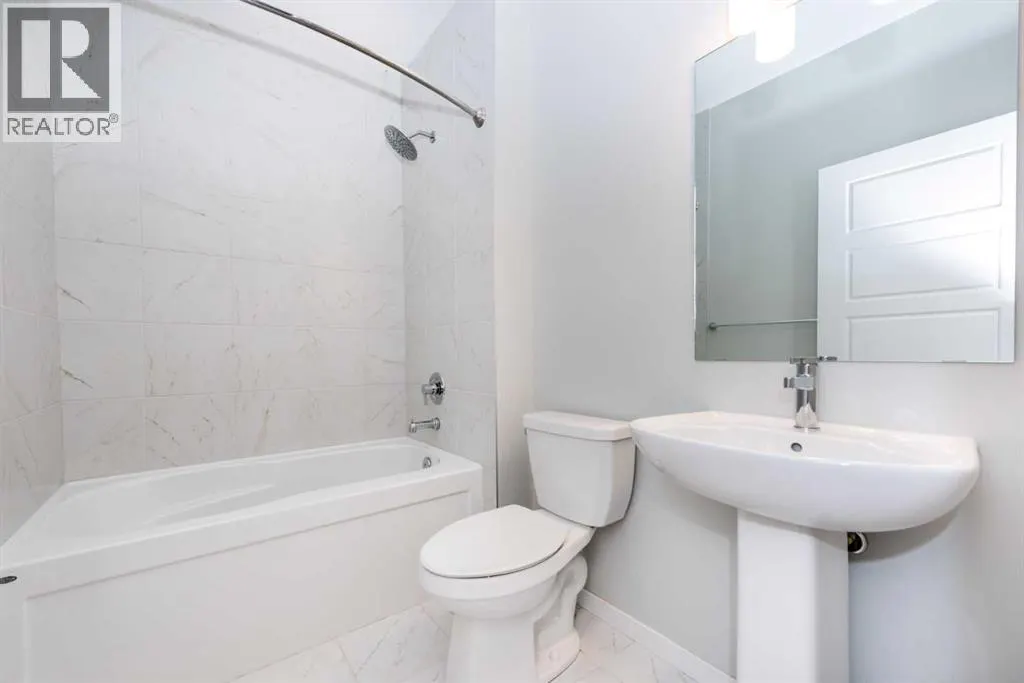56 Legacy Reach Crescent SE