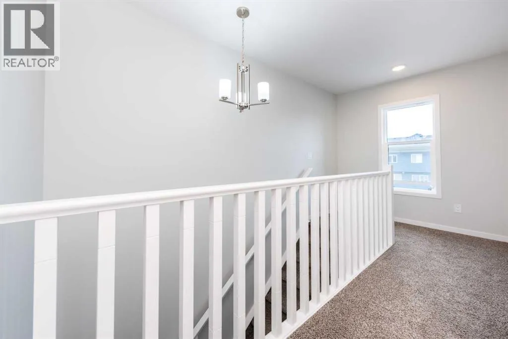 56 Legacy Reach Crescent SE