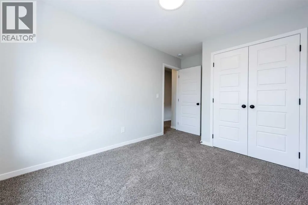 56 Legacy Reach Crescent SE