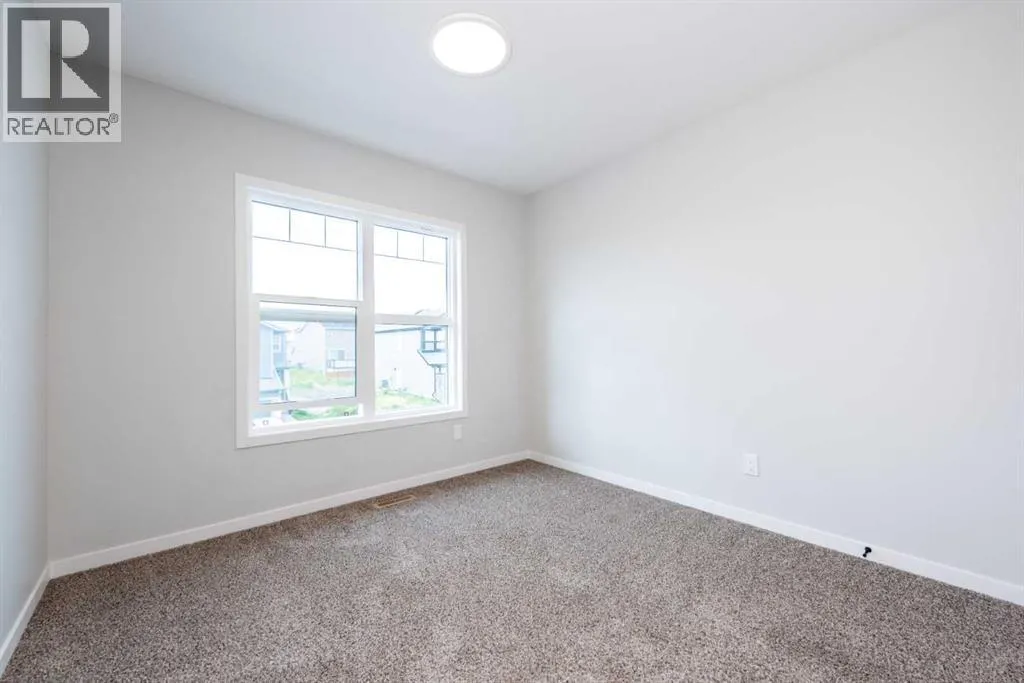 56 Legacy Reach Crescent SE