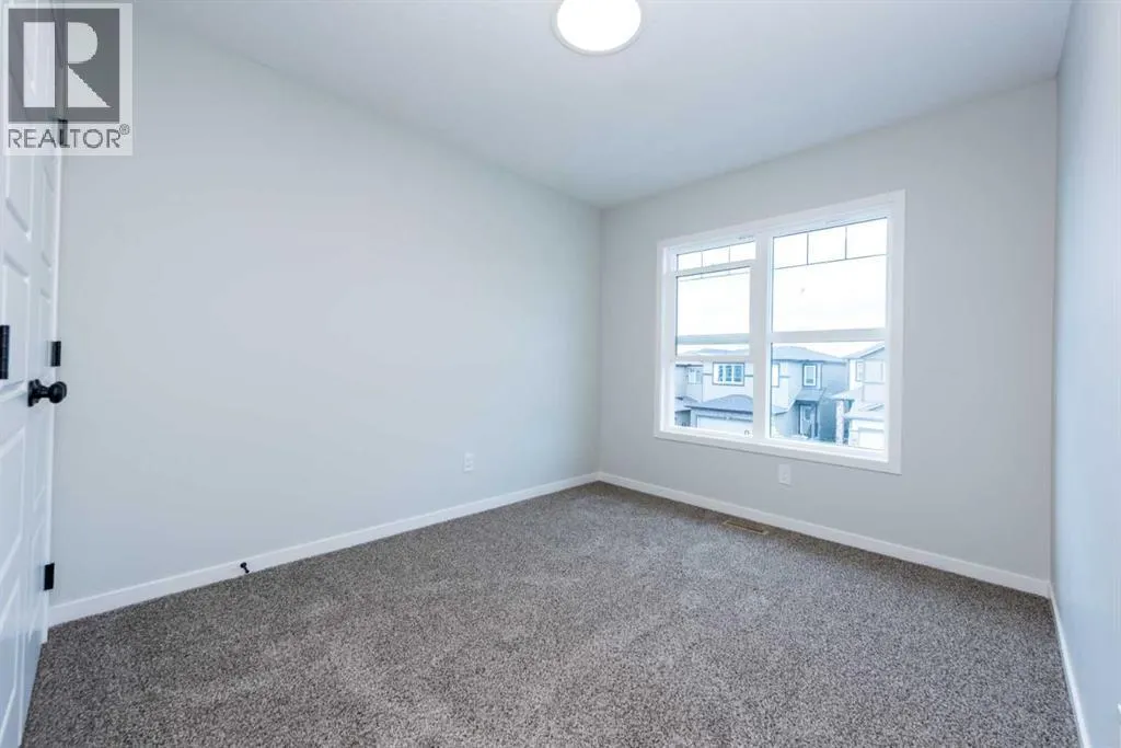 56 Legacy Reach Crescent SE