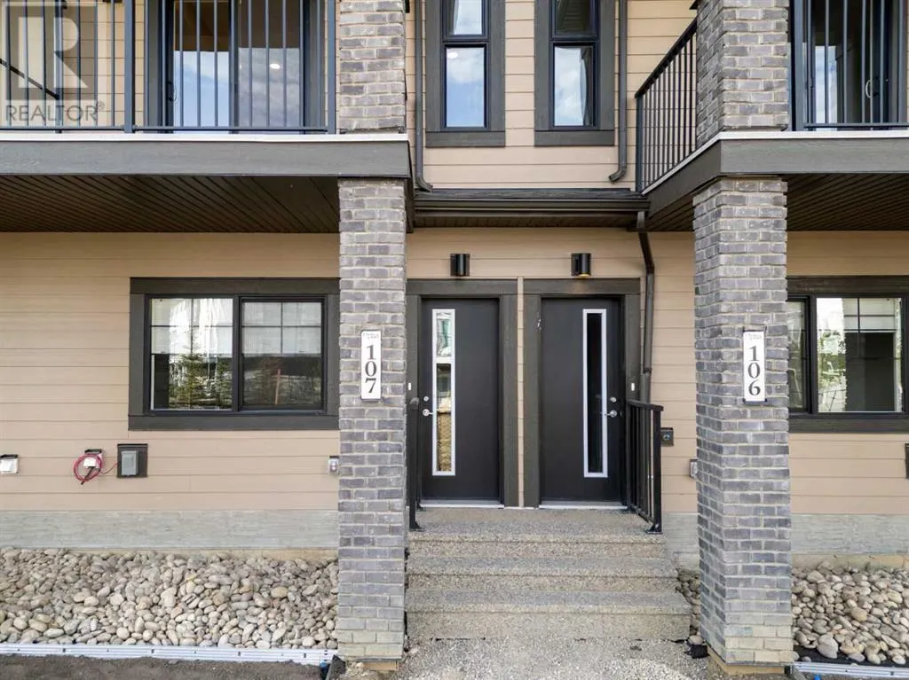 72, 285 Chelsea Court