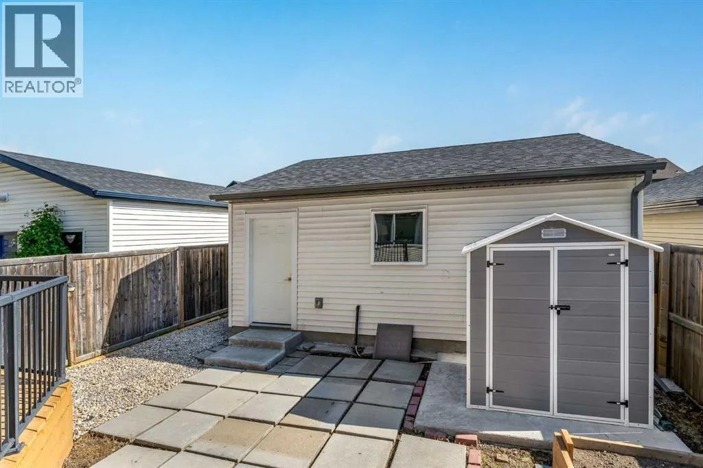 210 Cranberry Place SE