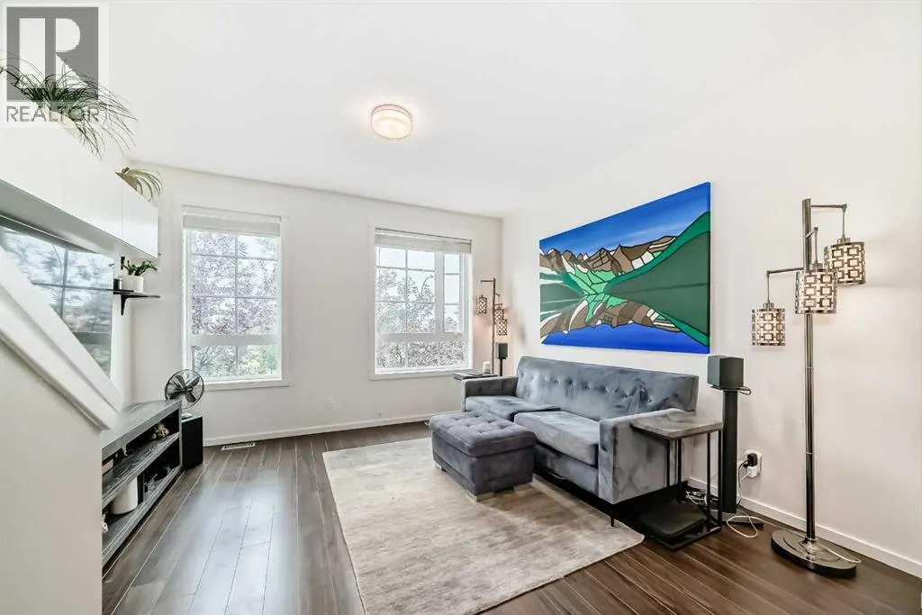 227 Copperpond Common SE