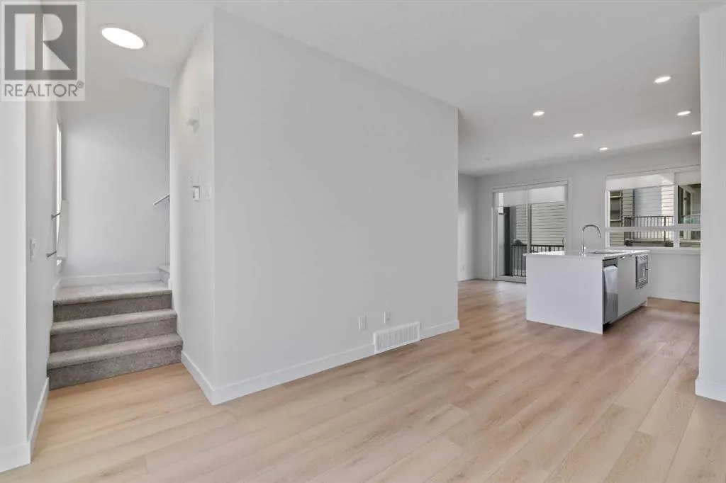 293 Dieppe Drive SW