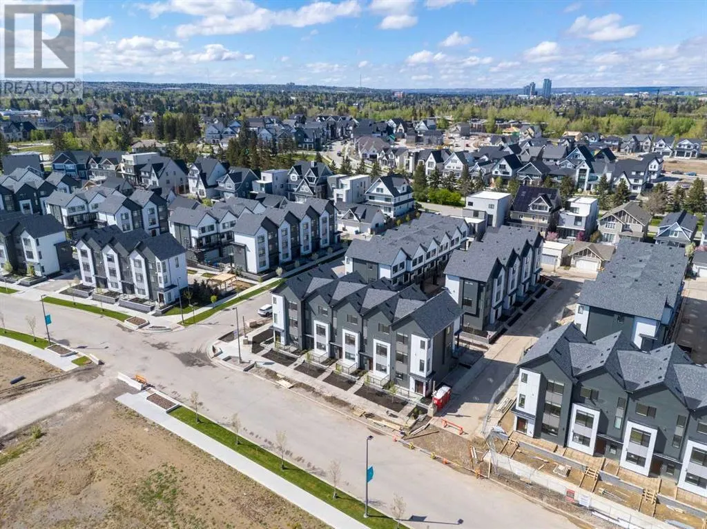 293 Dieppe Drive SW