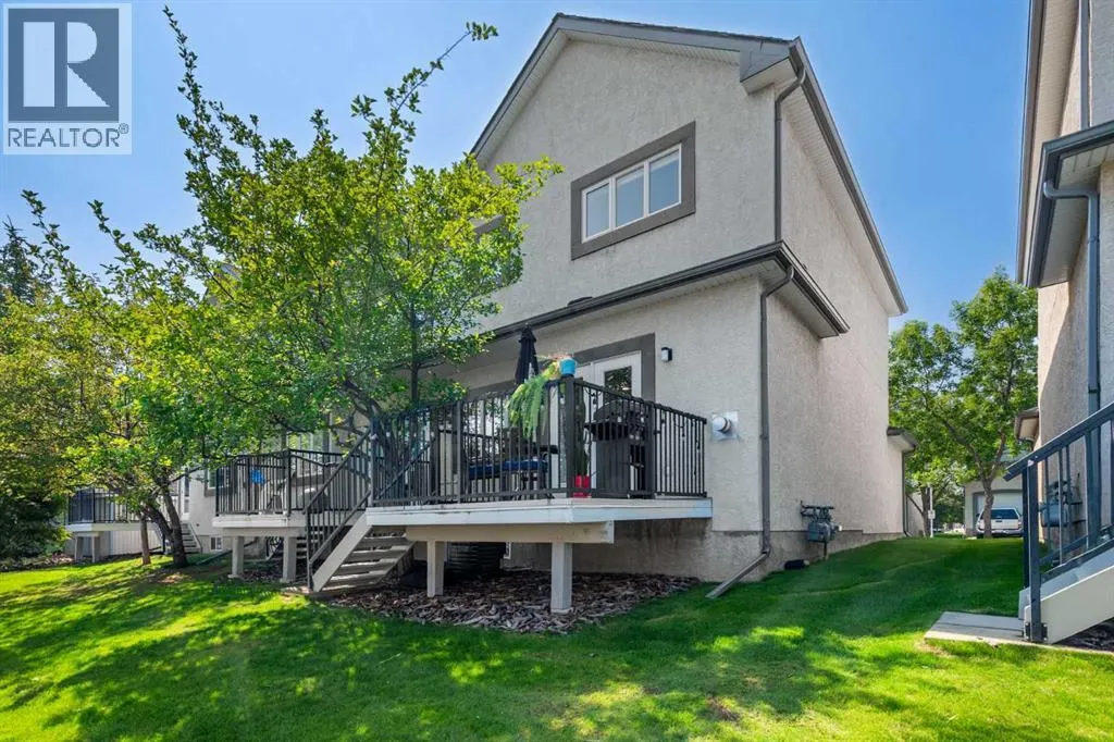 96 Simcoe Place SW