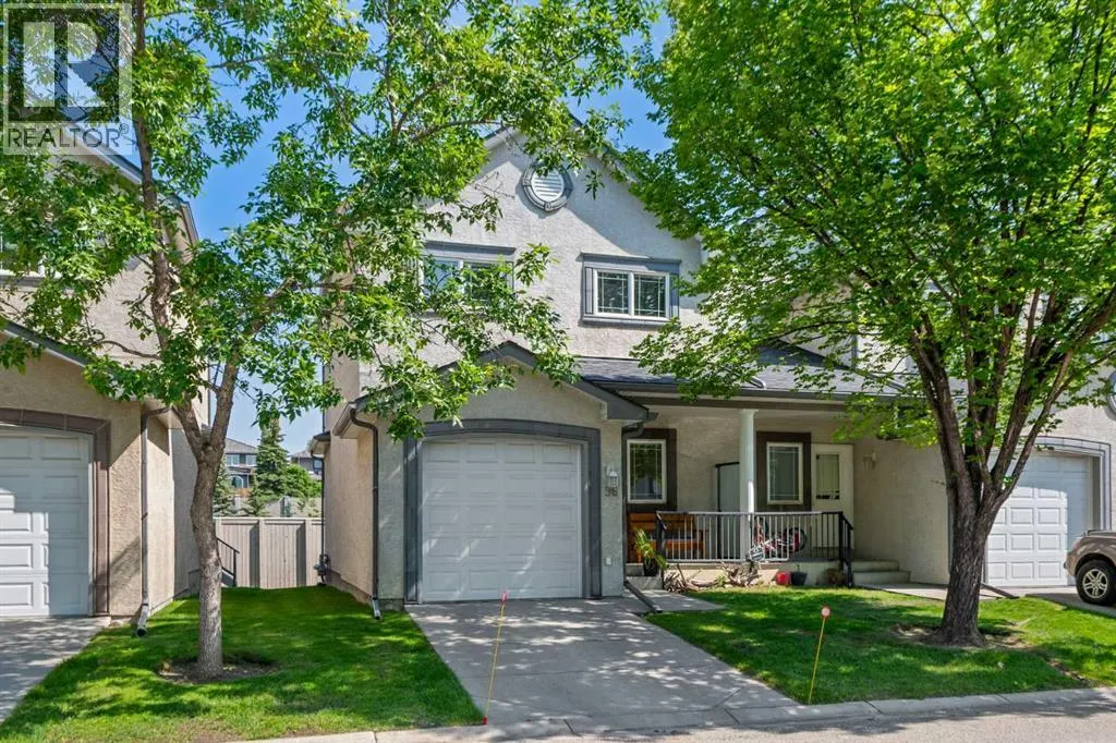 96 Simcoe Place SW