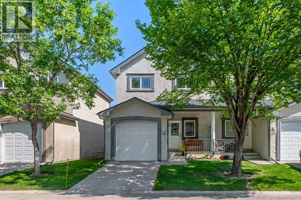 96 Simcoe Place SW