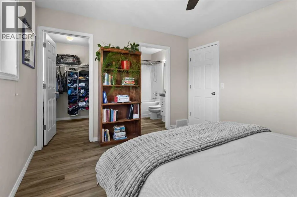 96 Simcoe Place SW