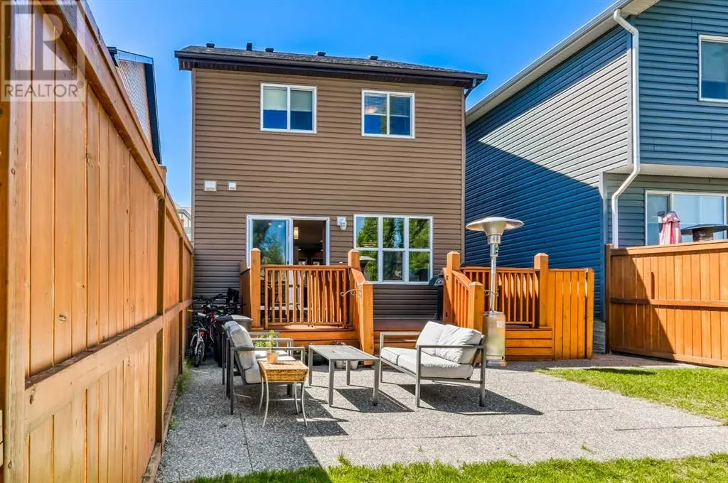77 New Brighton Heights SE