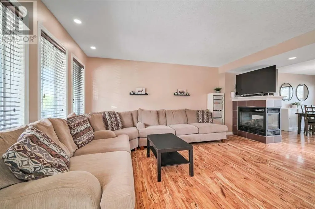 77 New Brighton Heights SE