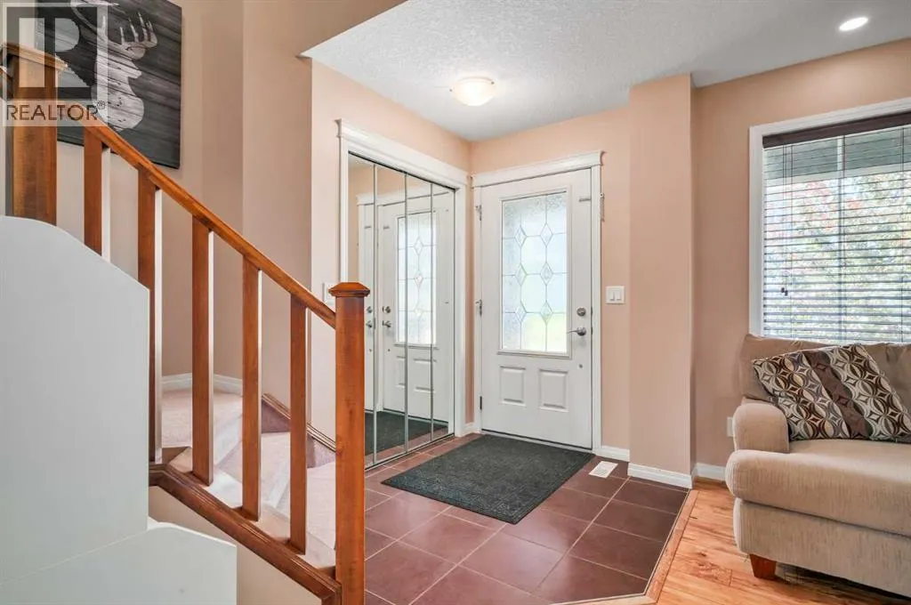 77 New Brighton Heights SE