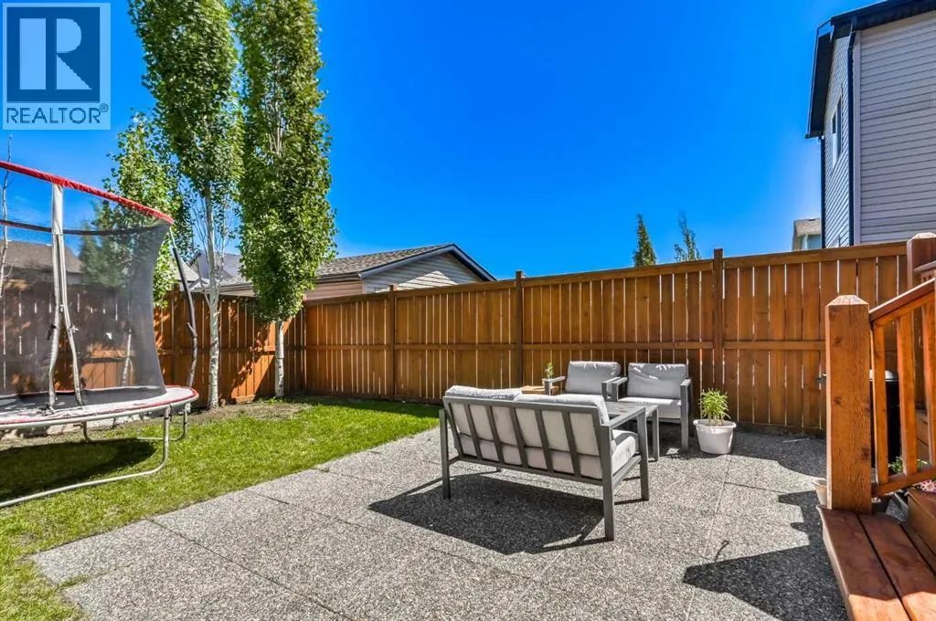 77 New Brighton Heights SE