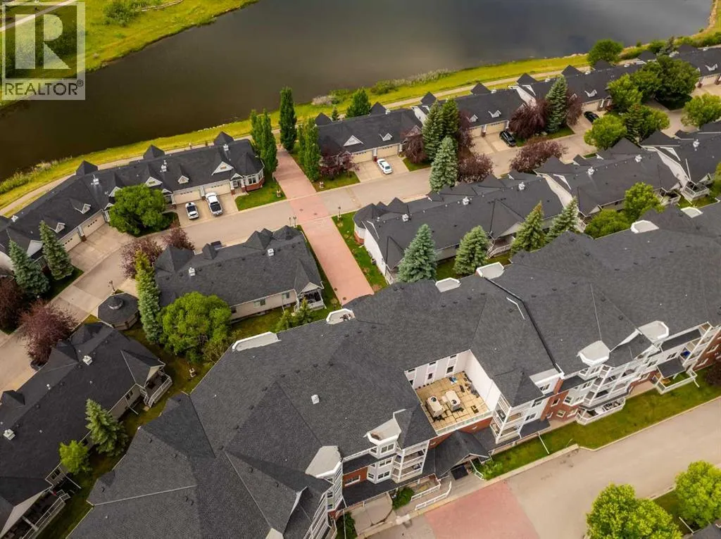 220, 8 Prestwick Pond Terrace SE