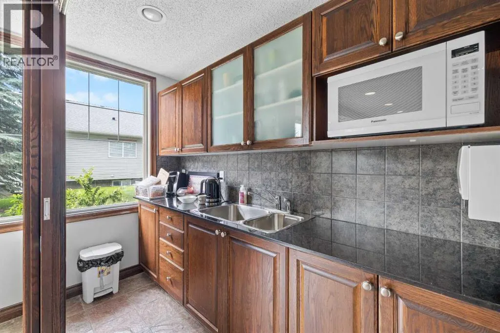 220, 8 Prestwick Pond Terrace SE