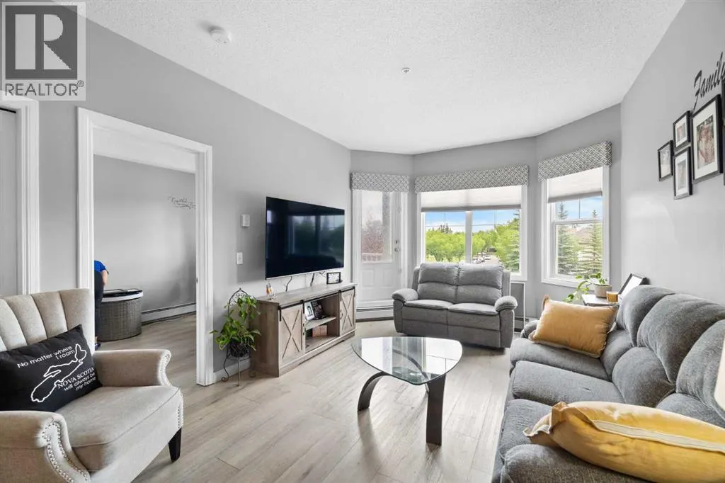 220, 8 Prestwick Pond Terrace SE