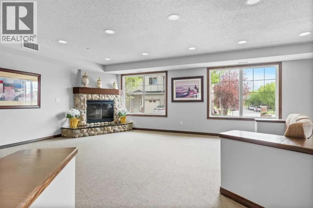 220, 8 Prestwick Pond Terrace SE