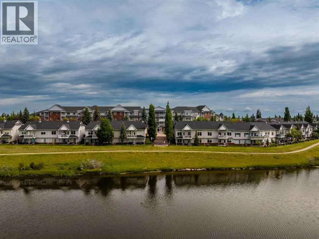 220, 8 Prestwick Pond Terrace SE
