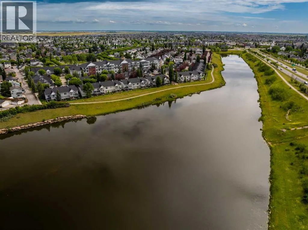 220, 8 Prestwick Pond Terrace SE