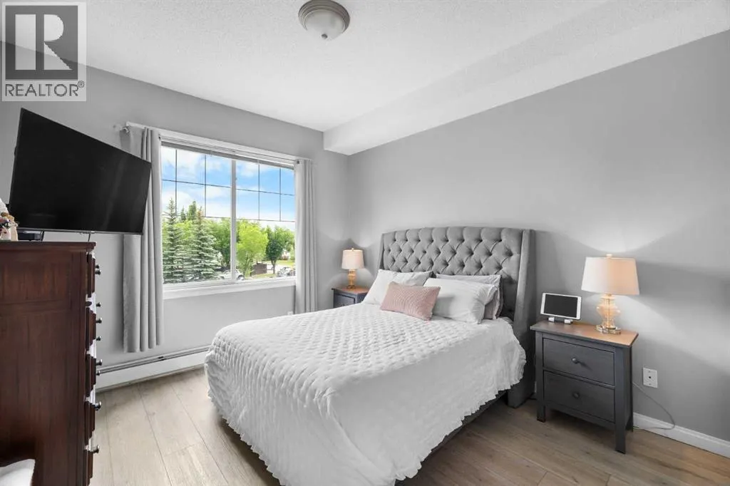 220, 8 Prestwick Pond Terrace SE