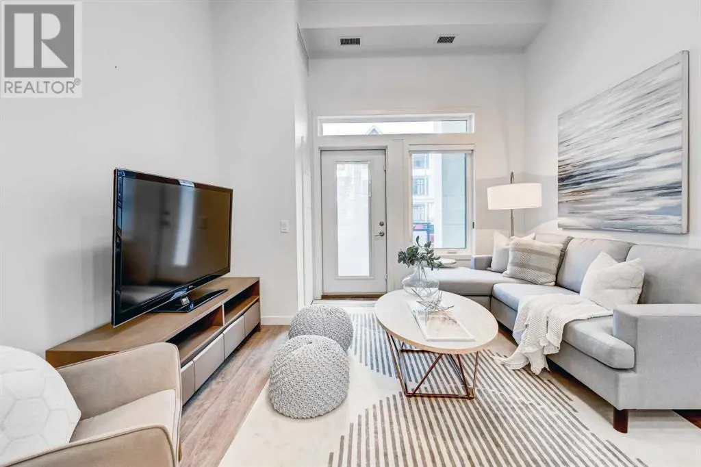 112, 24 Mahogany Path SE