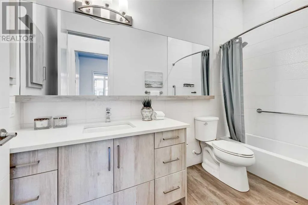 112, 24 Mahogany Path SE